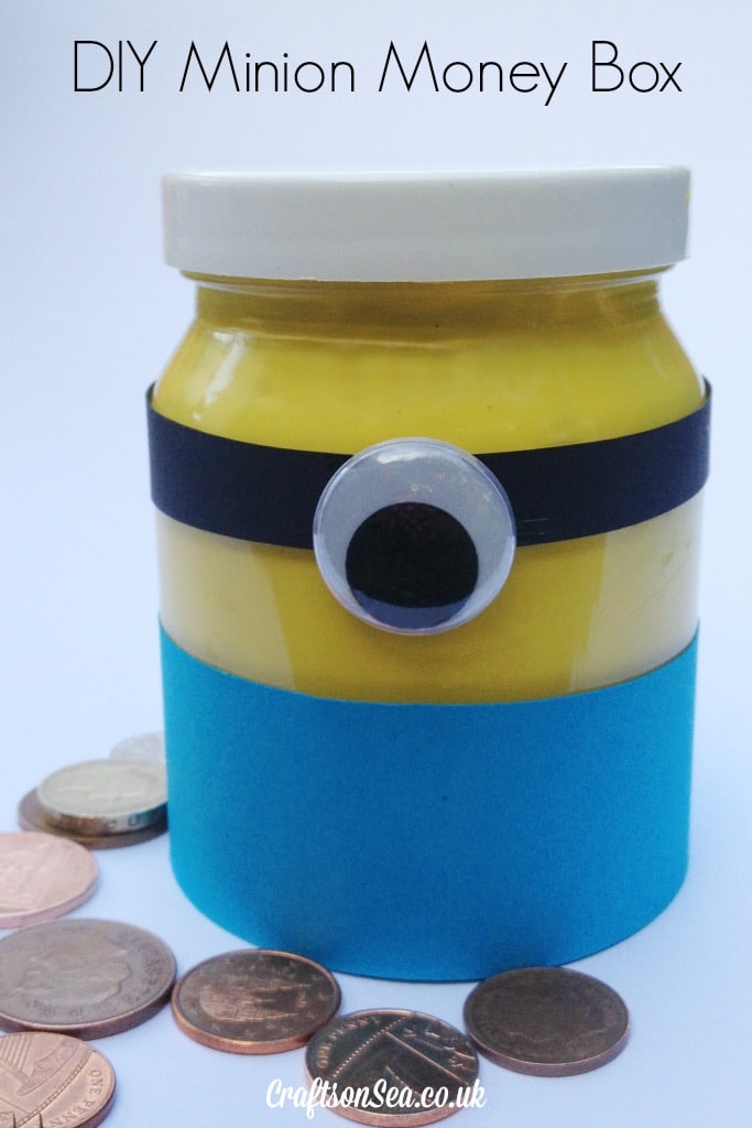 Minion crafts simple kids craft inspired by the minions film