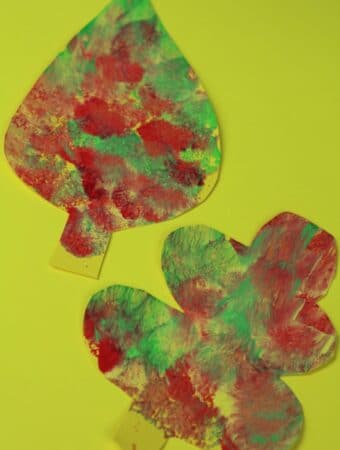 easy fall leaf craft for kids suitable for toddlers and s preschool