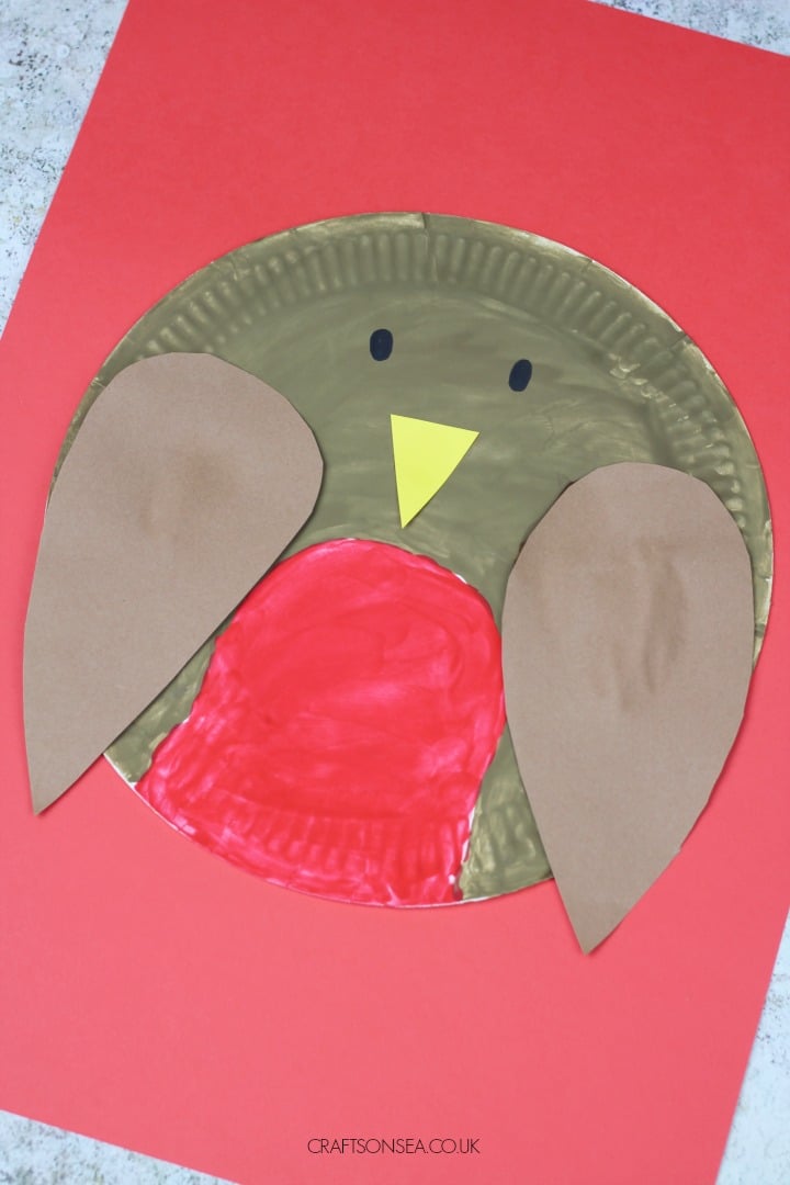 paper plate robin