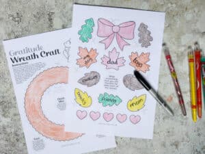 thanksgiving wreath craft with things to fell gratitude for written on it
