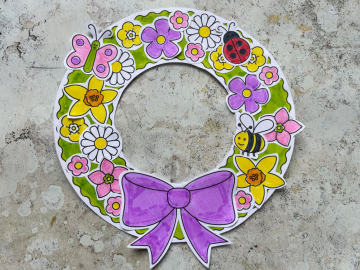 Printable spring wreath craft for kids with flowers bee and butterfly