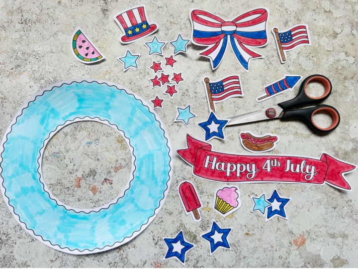 cut out Fourth of July printable decorations for wreath craft