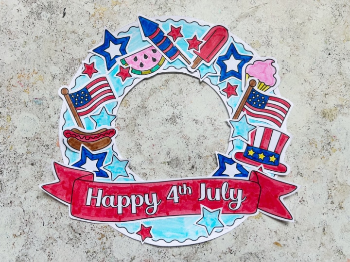 Finished Fourth of July wreath kids craft