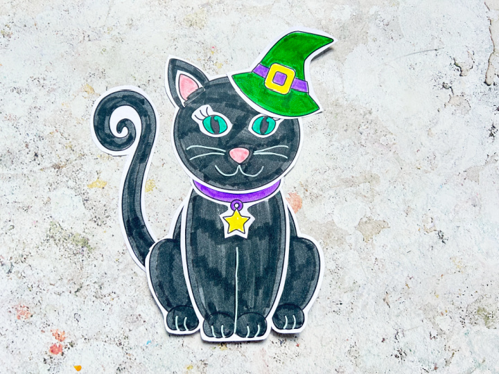 finished cut and paste witch's cat craft